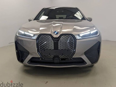BMW IX 2023 الكهربائية
