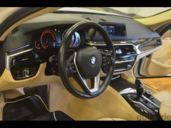 BMW 520I Luxury Model 2019 - 8