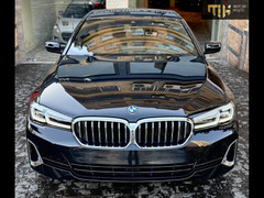 BMW 520 Luxury - 2